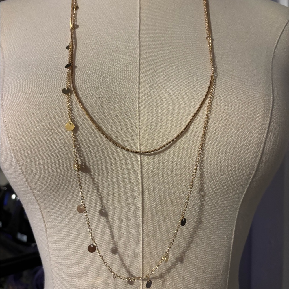Elegant Gold Layered Necklace